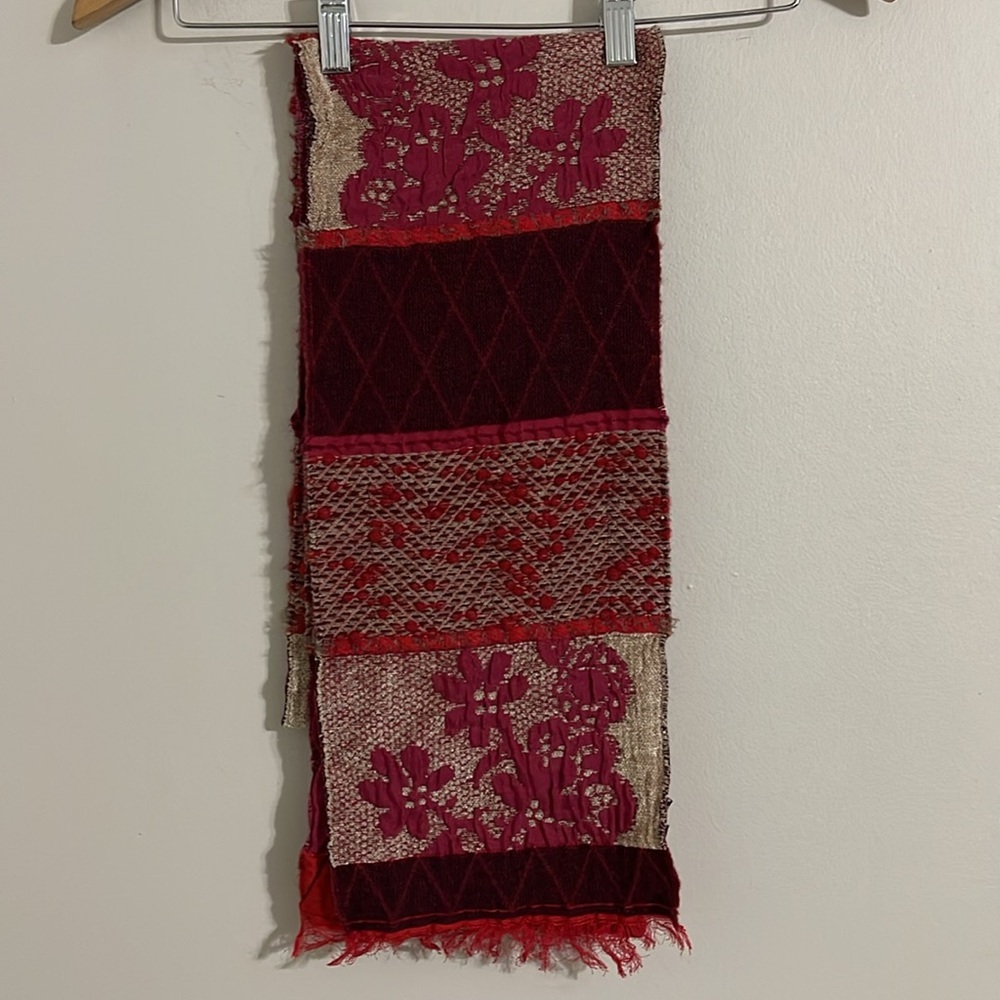 Guillaume de mons Paris floral red scarf